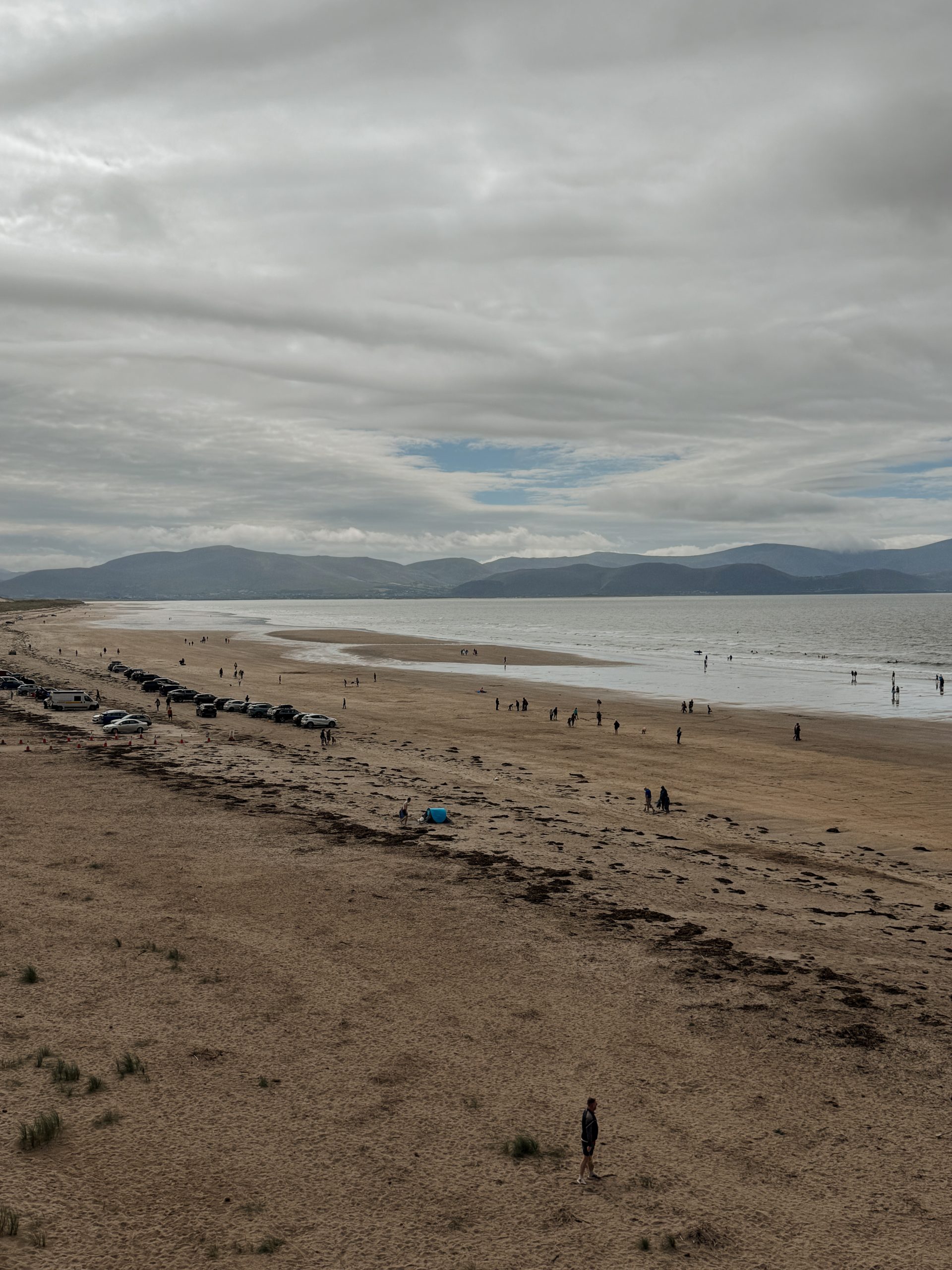 Scenic photo of Inch Beach on the Dingle Peninsula in Ireland